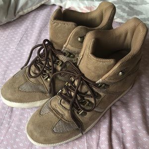 Cute wedge sneakers!